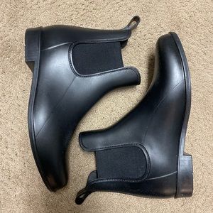 Black Chelsea Rain Boots